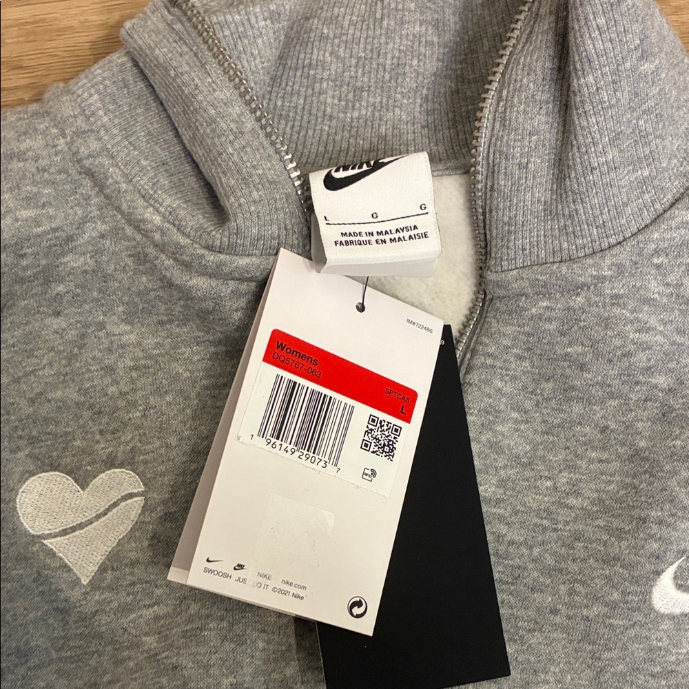 Heartbreak Run Club x Nike Women's Heather Gray Quarter-Zip Sweatshirt - Picture 2 of 3